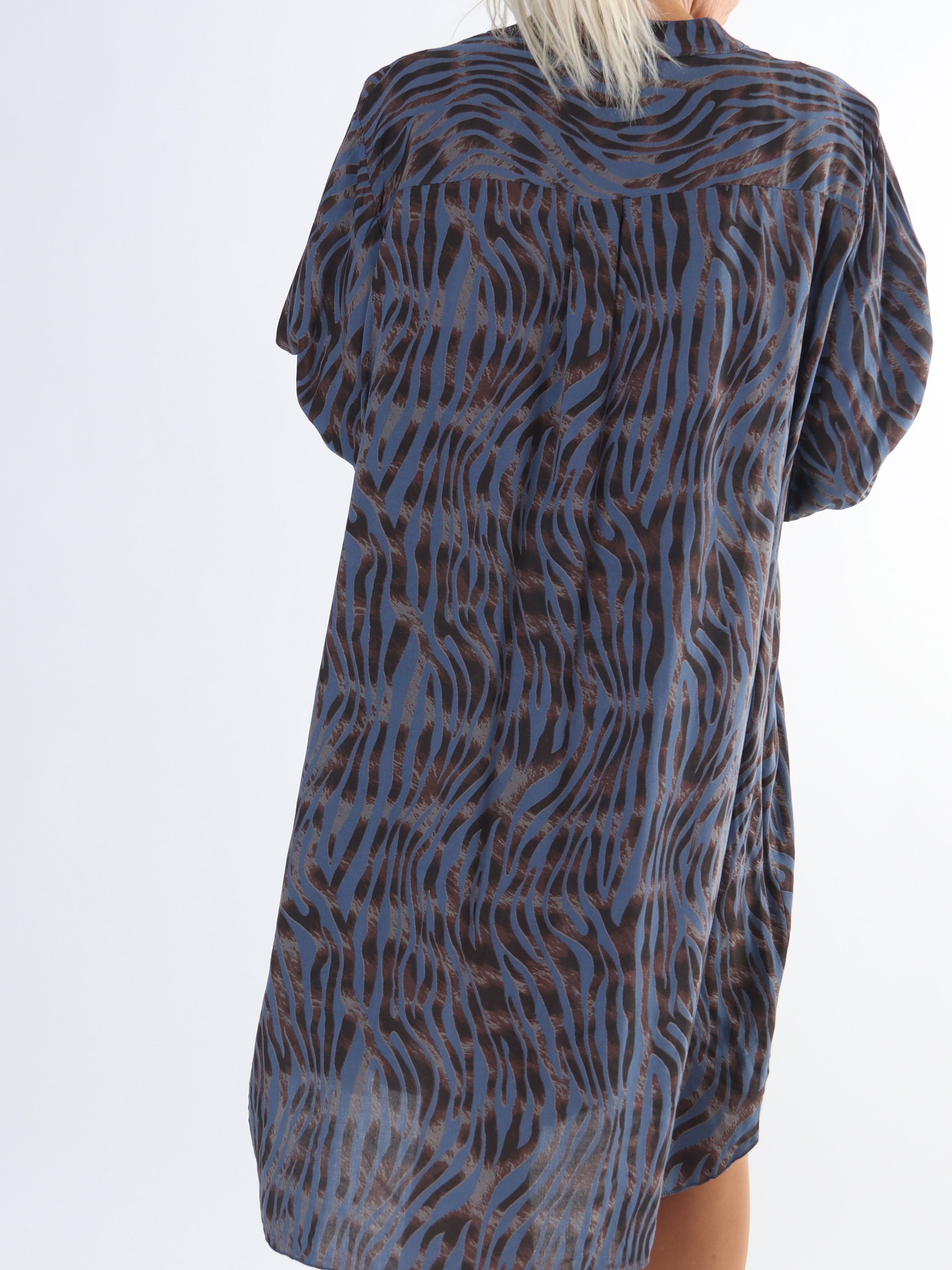 Firenze - Plus size skjorte i bomuld med dyrestriber